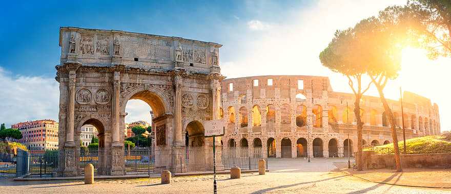 View of the Arc de Triomphe of Constantine and the Colosseum, Rome