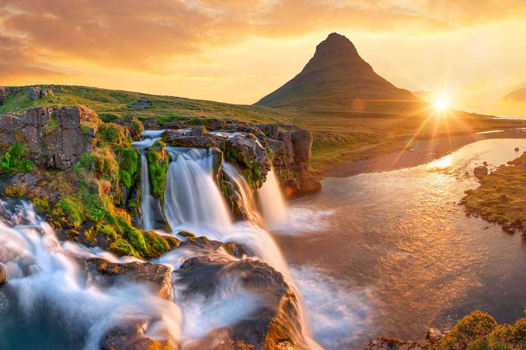 Kirkjufellsfoss and Mt Kirkjufell in Iceland