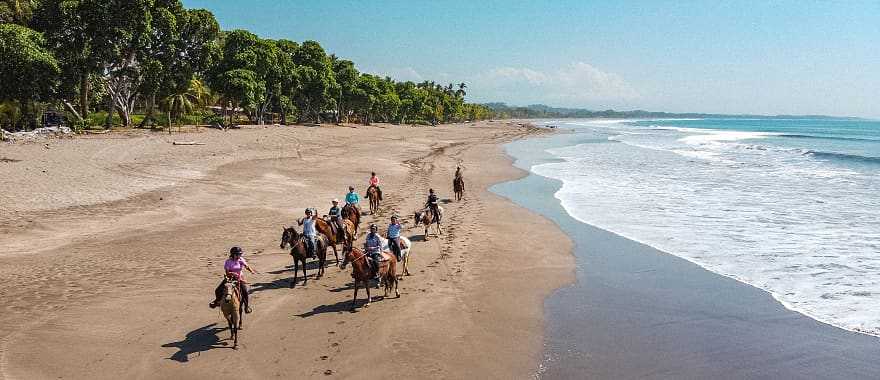 Enjoy the serenity of the Caribbean on this journey, alternating between outdoor activities and relaxation.