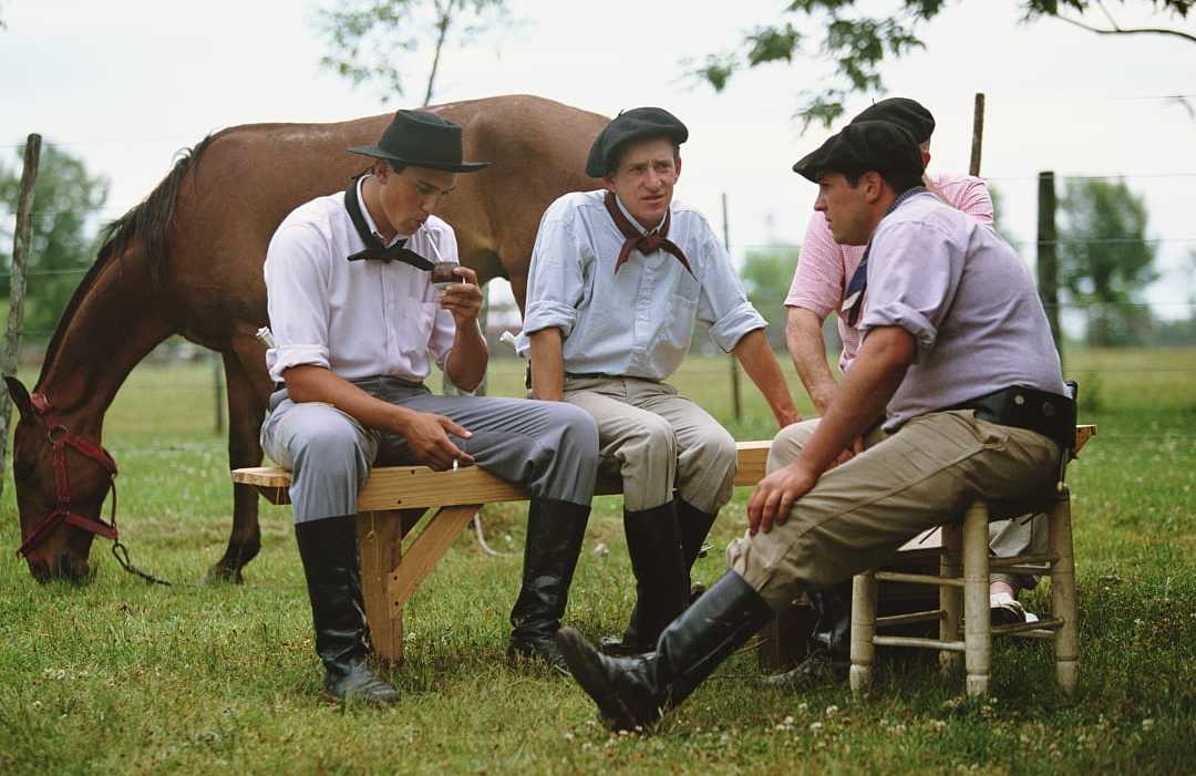 Argentinian Gauchos drinking mate.