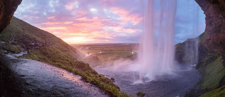 Experience a behind-the-scenes look at the glorious waterfall of Seljalandsfoss in Iceland Experience a behind-the-scenes look at the glorious waterfall of Seljalandsfoss in Iceland