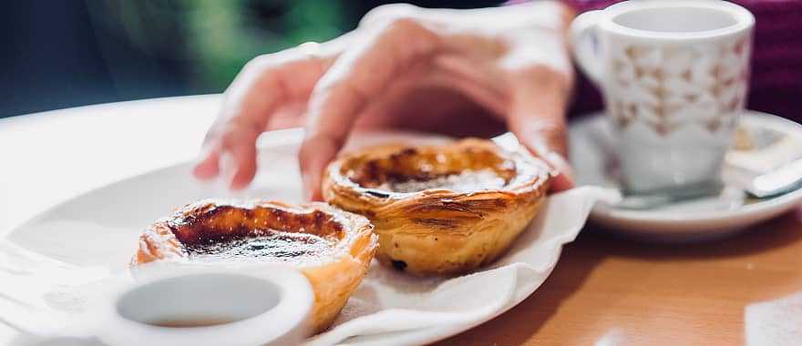 Portuguese pastry, pastel de natal