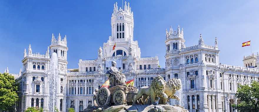 Cibeles fountain in Madrid, Spain