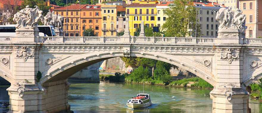 Bridge Tevere Ponte Vittorio Emanuele II in Rome, Italy