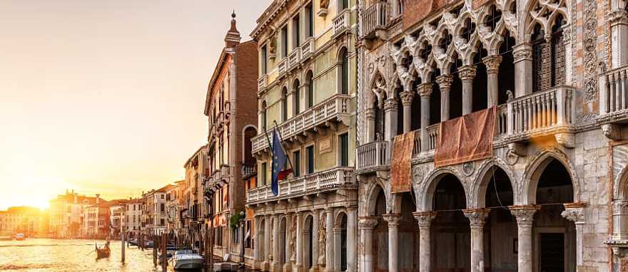 The Ca 'd'Oro Palace (Palazzo Santa Sofia) is also referred to as the "Golden House", Venice