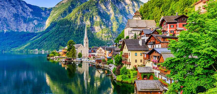 Mountain village at sunrise in Hallstatt, Austria.